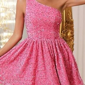 Pink short party dress